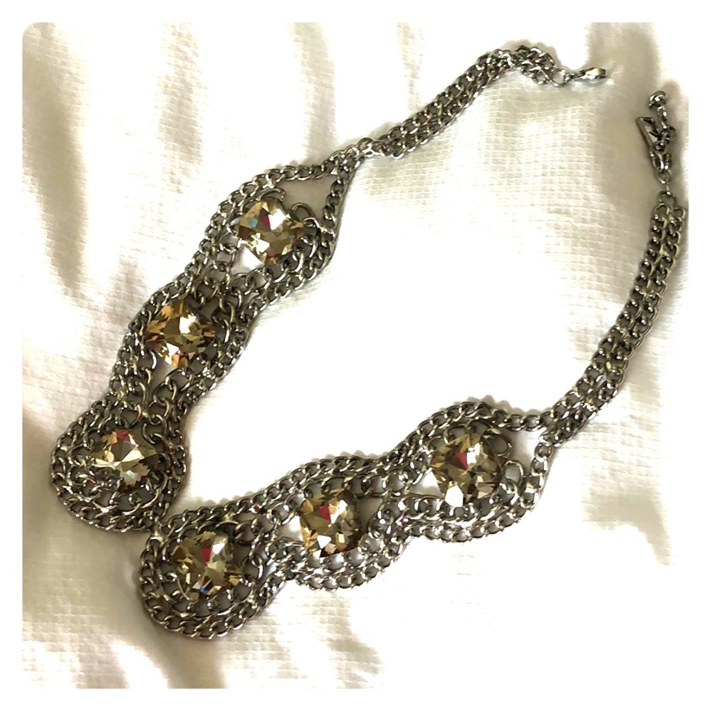 Statement necklace